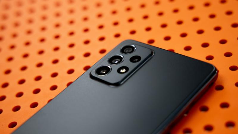 Samsung Galaxy S21 stock photo