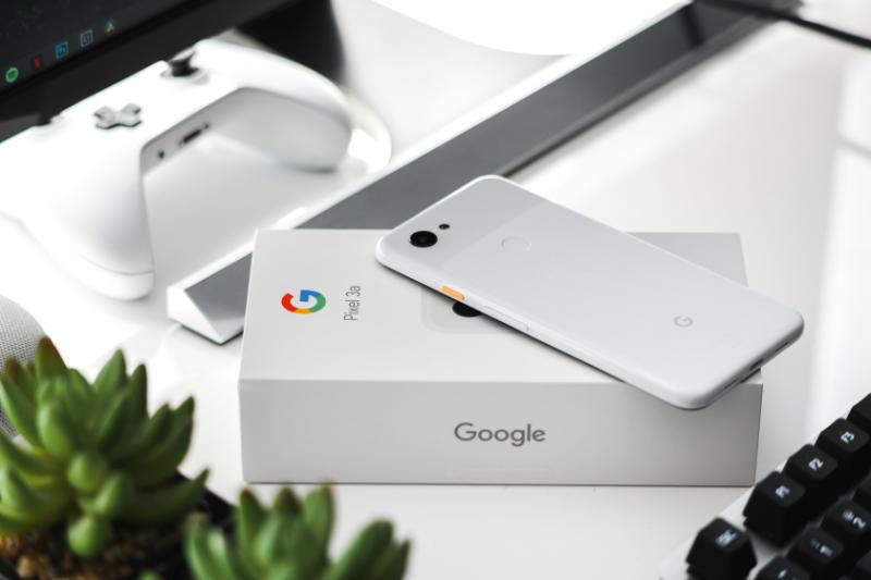 Google Pixel 5 stock photo